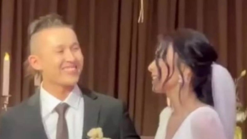 Атышулы Ninety One тобының әншісі шаңырақ көтерді (видео)