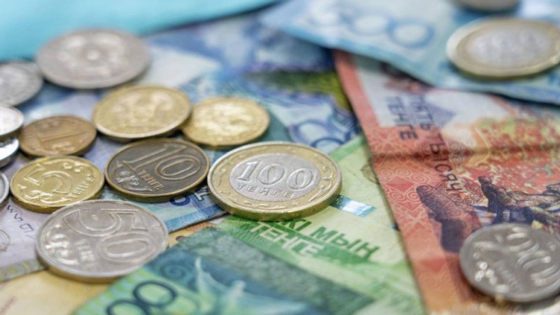 Нұр-Сұлтанда оқушыларға 40 мың теңгеден беріледі