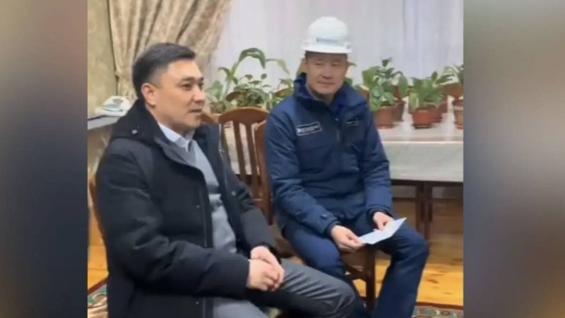 «Таңғы бесте тұрады»: Шымкент әкімі қазақ келіншектеріне Қытайдың әжелерін үлгі етті (ВИДЕО)