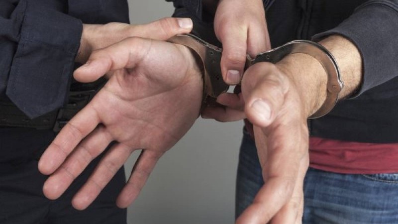 Атырауда балаға қол жүгірткен ер адам ұсталды – видео