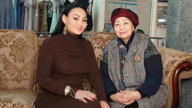 "Қан құсып жатса да, бір баласы келмеді": Нұрбике Нұрқаділовамен бір палатада жатқан әйел оның неден көз жұмғанын айтты
