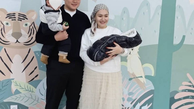 Дина Төреәлі екінші сәбиінің жынысы мен есімін жария етті