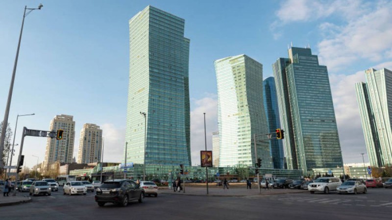 Елорданың сол жағалауында тұрғын үй кешенінің кіреберісі карантинге жабылды