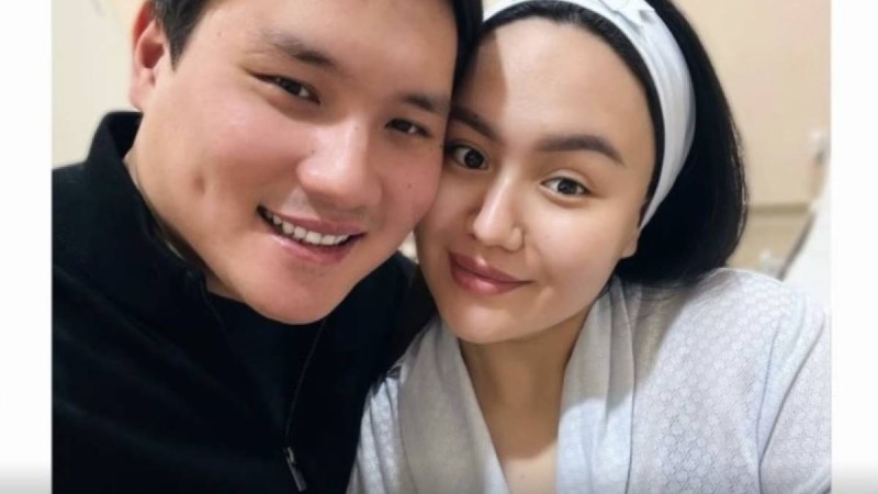 «Тағы да нәсіп етті»: Төреғали Төреәлінің қарындасы екінші сәбиін дүниеге әкелді