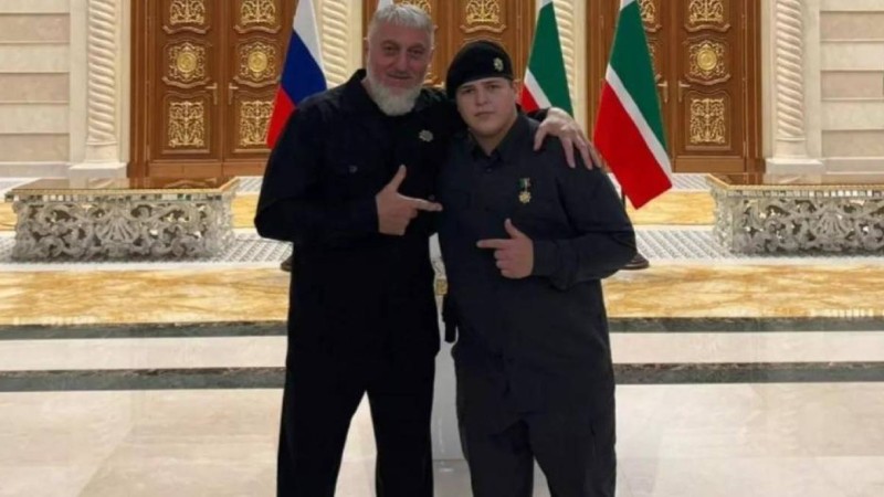 Рамзан Қадыровтың 15 жастағы ұлына Шешенстан Батыры атағы берілді