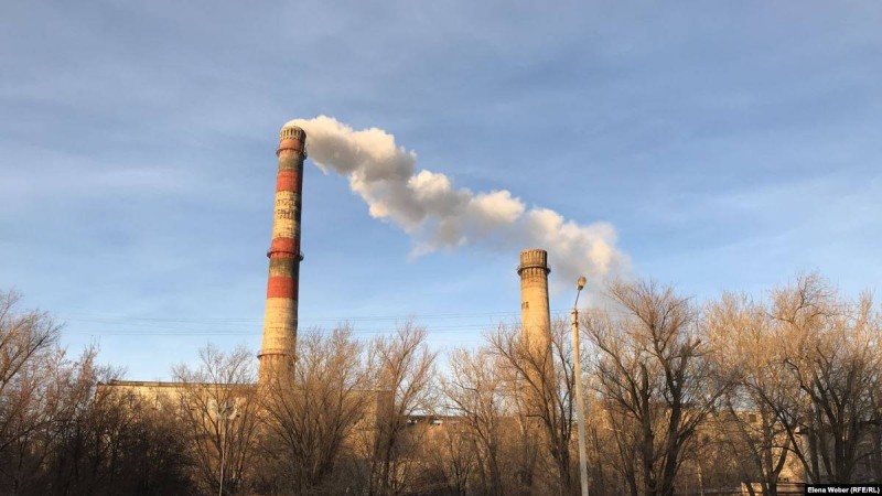 Теміртауда Нұра өзенінде күлден жасаған бөгетті су жырып әкетті