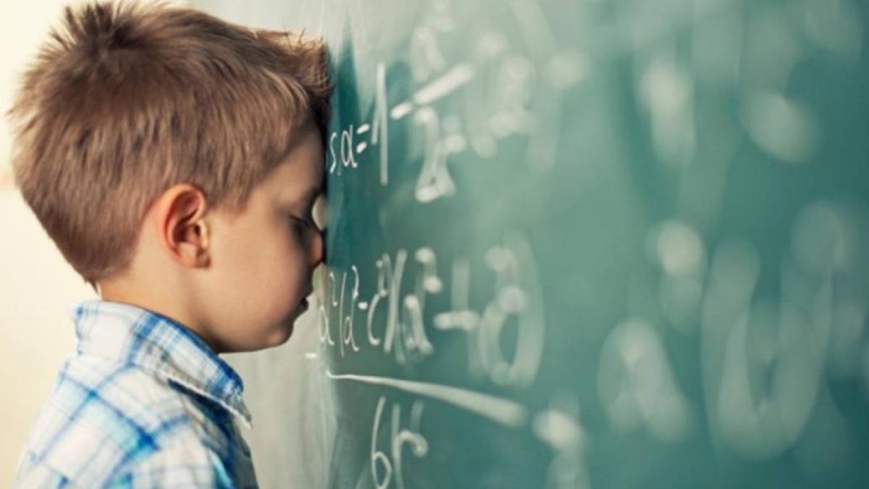 "Баланы мұғалімдердің алдында қорғамаңыздар": Мемлекет басшысы ата-аналарға мәлімдеме жасады