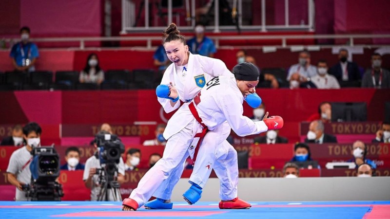 Токио Олимпиадасы: Каратэден Мөлдір Жаңбырбай жартылай финалға шықты