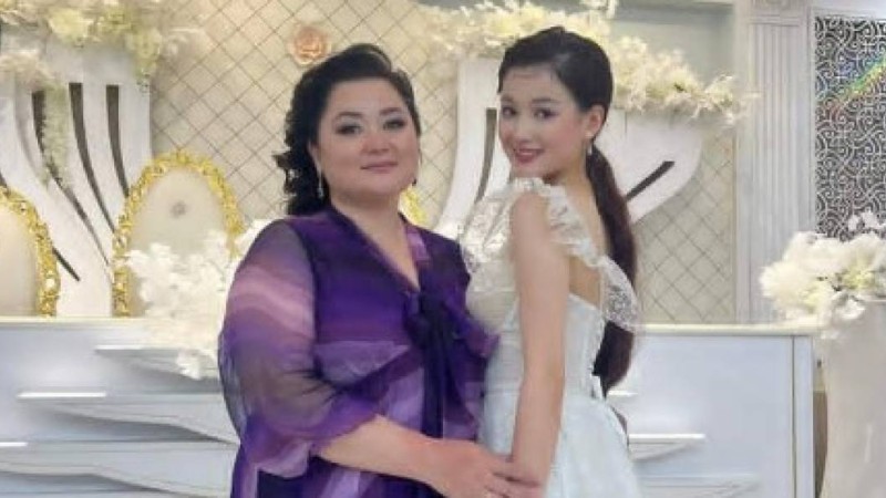 Жүрегім жүз тілінді: Роза Әлқожа қызын оқуға қабылдамаған Азамат Сатыбалдыға өкпесін айтты