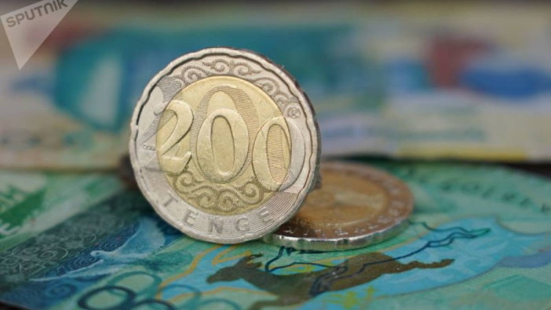 Еңбек министрі 42 500 теңгені кімдер қайтаратынын мәлімдеді