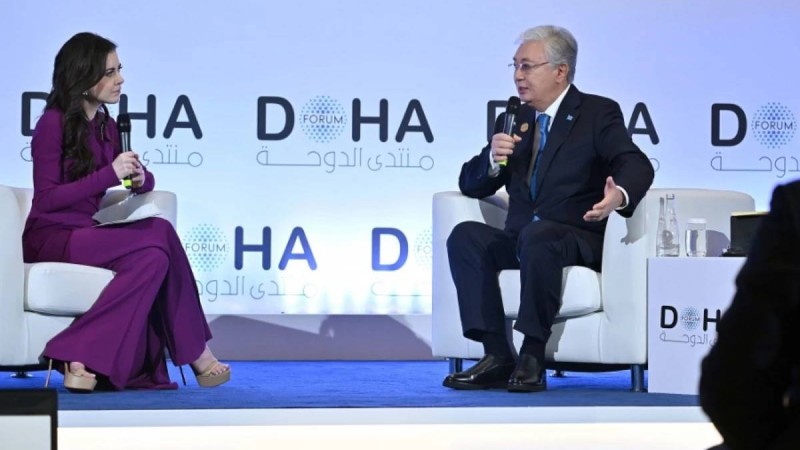 "Ресей, Қытай және Батыс арасындағы нәзік тепе-теңдікті ұстап тұр": CNN журналисі Тоқаевпен болған сұхбат жайлы пікір білдірді