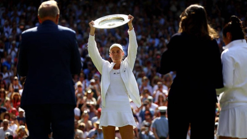 Бәрібір біздің қыз: Теннисші Рыбакинаға талас