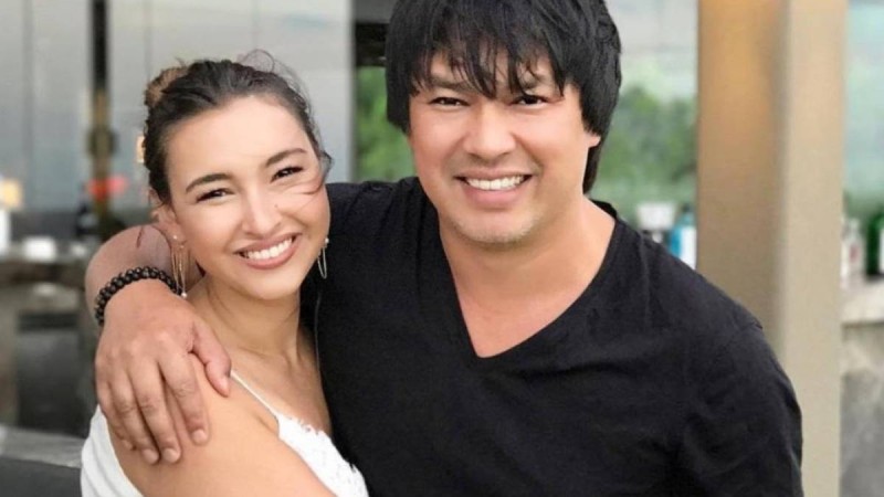 "Мен ол кісіден ұялып жүрмін" - Бүркіт пен Аиша Назарбаевқа қатысты қауесетке нүкте қойды