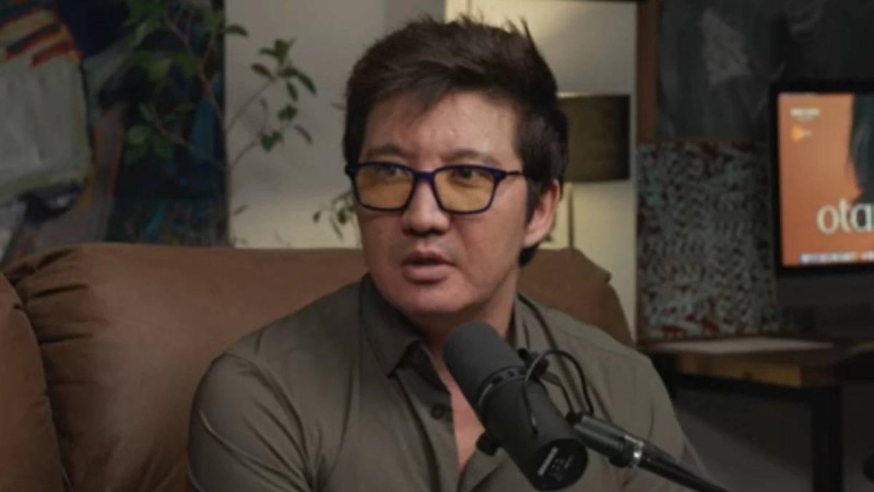 "Тұрмыс құруына рұқсат бердім": Айқын Төлепберген бірінші әйеліне қатысты пікір білдірді