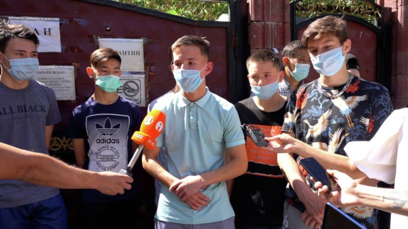 Балалар үйі жабылмақ: әбден ашынған өспірімдер Тоқаевтан көмек сұрады