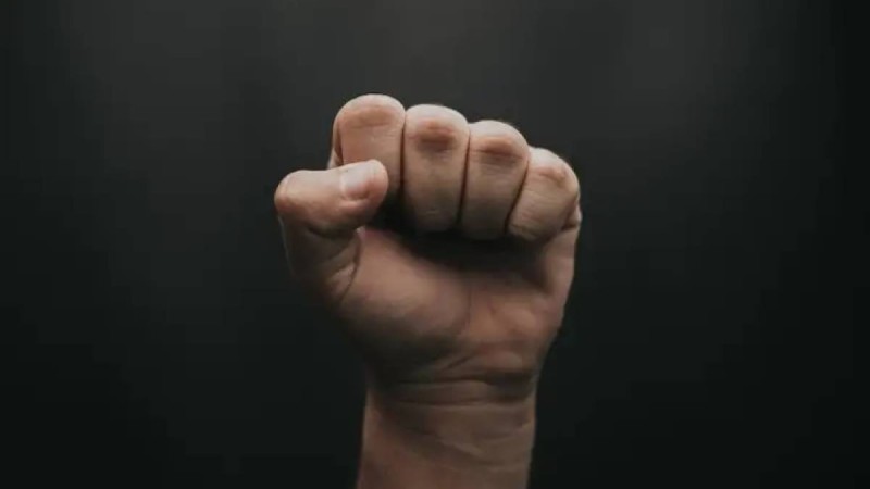 Павлодарда студентке қол көтерген колледж оқытушысының үстінен іс қозғалды