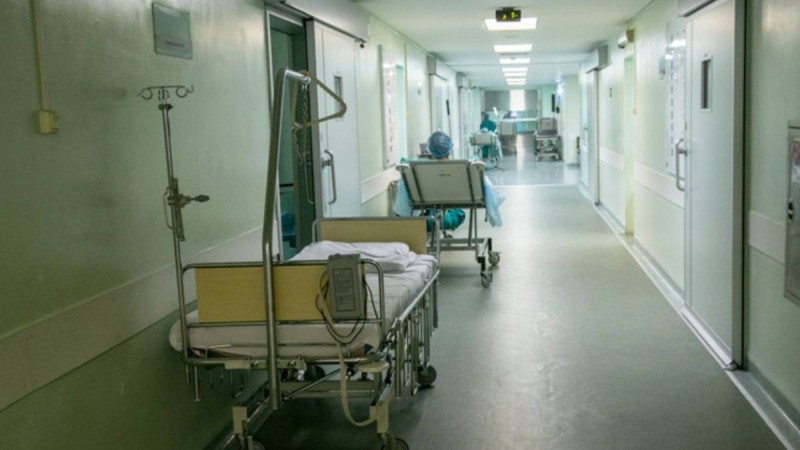 "Өлгендерді малша сүйреп дәлізге шығарып тастайды": Ұлынан айырылған маңғыстаулық келіншек ауруханадағы шындықты айтты