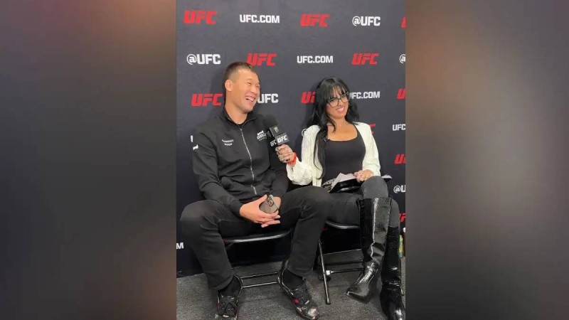 Шавкат Рахмонов UFC қызметкеріне қазақ тіліндегі ең ұзын сөзді үйретті (ВИДЕО)