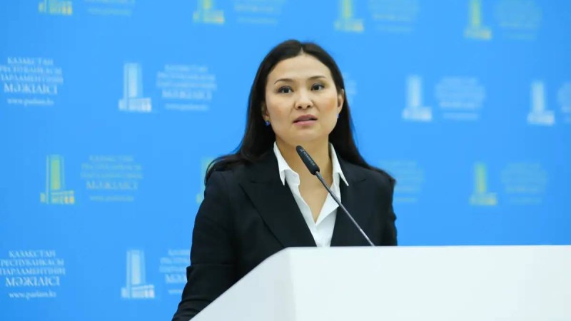 «Қазпошта» басшысы: 0,2 ставка айлыққа жұмыс істеп жүрген пошташылар бар