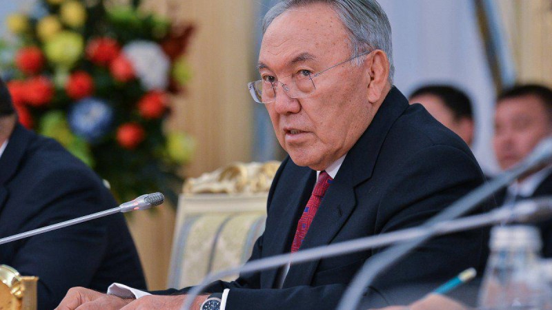 Назарбаев ренжімесін, ол жай ғана зейнеткер – Әсет Матаев