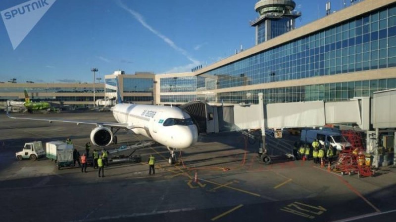 актер әйелінің желіні дүрліктірген әрекетін түсіндірді