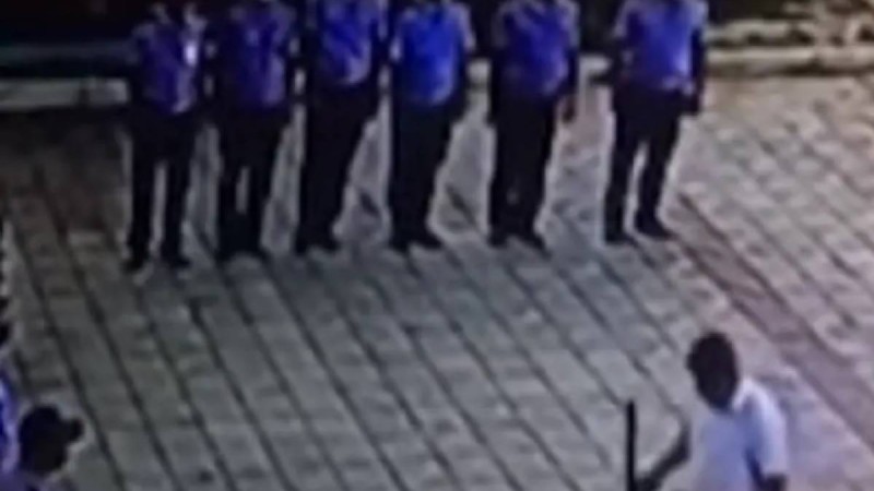 Жамбыл облысында қол астындағыларды ұрған полиция басшысы видеодан кейін жұмысынан кетті (видео)