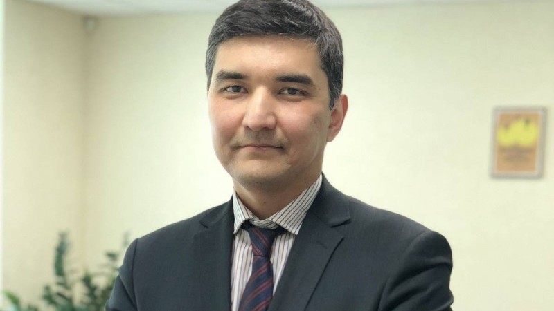 Қазақстандық шенеунік карантин талаптарын бұзған әйелі үшін кешірім сұрады