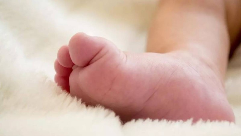 Елорда тұрғыны екі айлық қызын ұрып, бас сүйегін сындырды