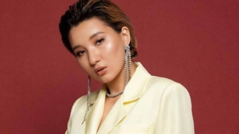 "Уақыт бәрін реттейді": әнші Ayree 12 жастағы ерекше ұлы жайлы жан сырын ақтарды