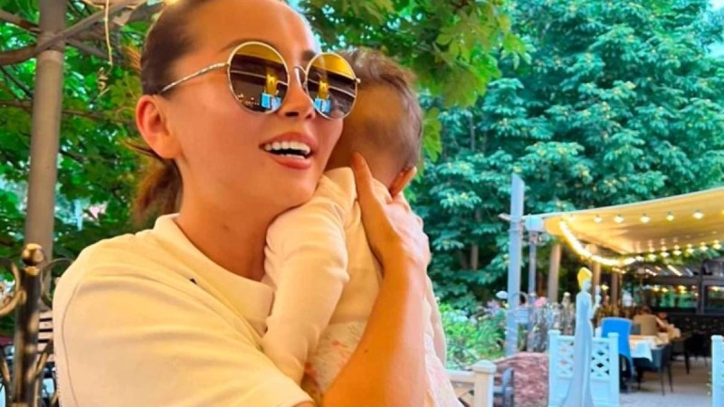 "Өзің сүйіктіңе бала туып бермедің бе?": Баян Мақсатқызына оқырманы кеңес берді