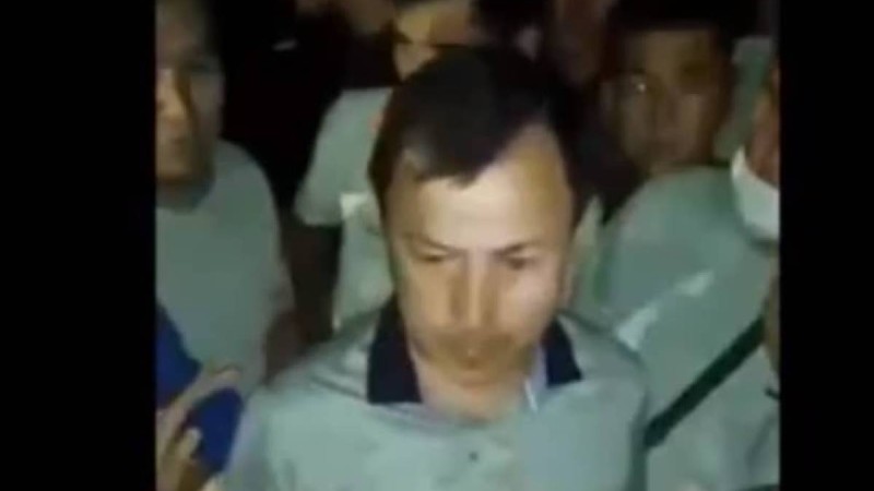 Сәтбаевтағы тәртіпсіздік кезінде полиция бастығы соққыға жығылған (видео)