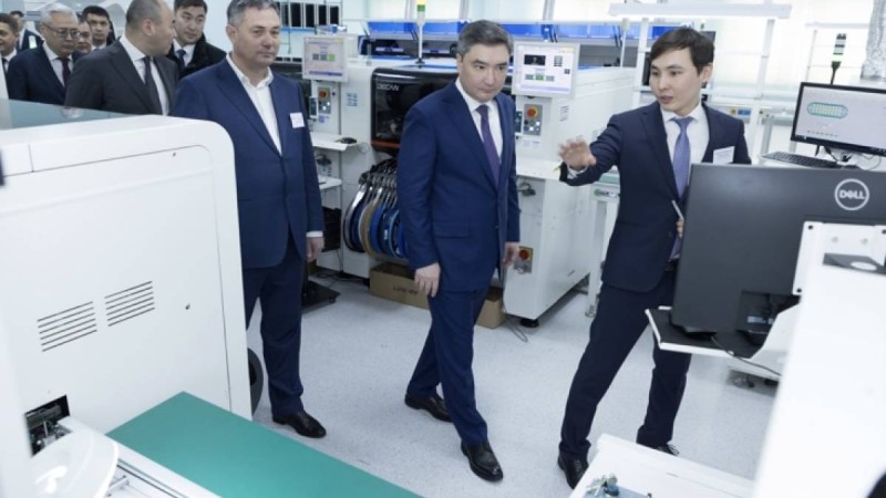 Астанада өнеркәсіп өндірісінің көлемі 7%-ға артты: Олжас Бектенов Президенттің еліміздің өнеркәсіптік әлеуетін ашу жөніндегі тапсырмаларының орындалуын тексерді