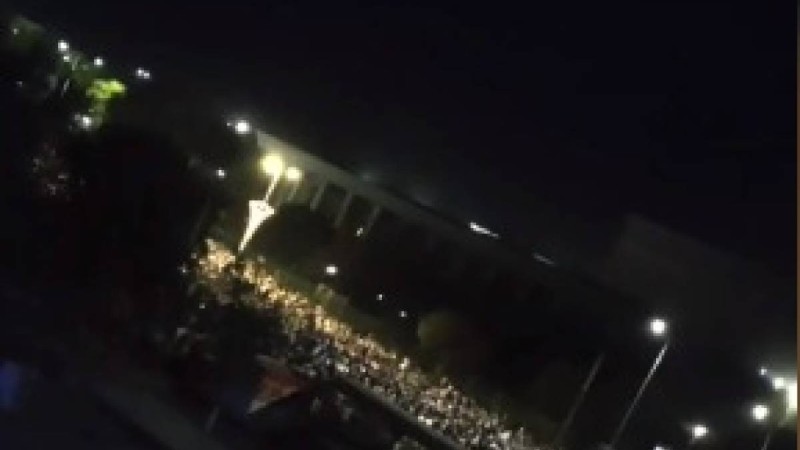 Қарақалпақстанда наразылар орталық алаңды бастарына көтеріп жатыр