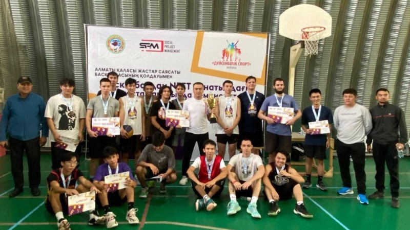 Базар жастары жүлделі болды