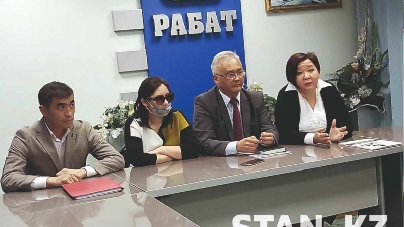 Зорландым деген медбикенің әкесі: Кінәлі болмаса, неге кешірім сұрады (видео) - Қазақстан жаңалықтары