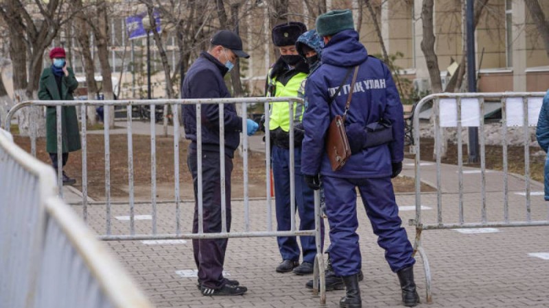 Нұр-Сұлтанда бір аудан қоршауға алынды