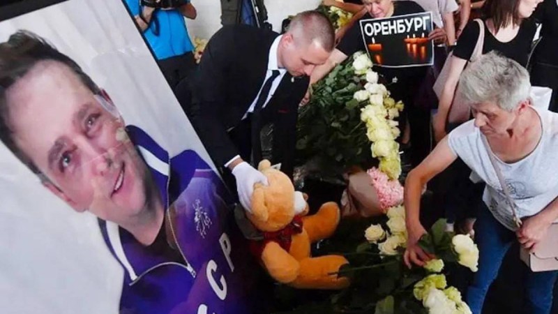 "Юрий Шатуновтың денесі өртеледі" - әншінің жақындары