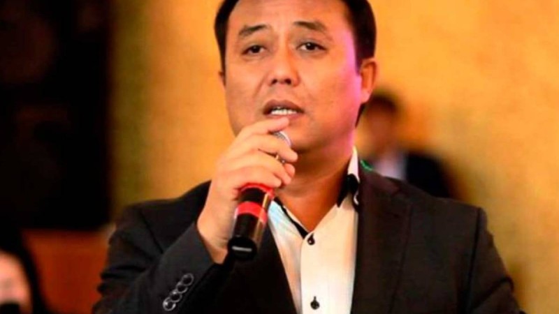 "Құдай бізге үш рет ескерту жасады": Саят Медеуов ауыр жол апатынан кейін алғаш рет сұхбат берді