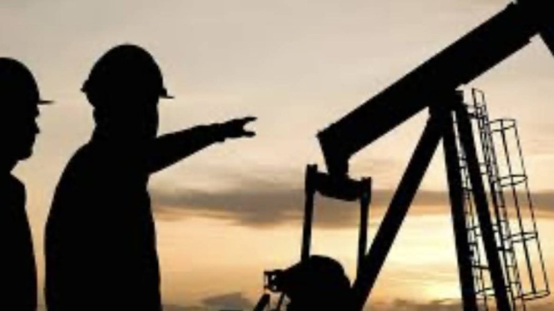 Жаңаөзендегі жағдай: Ереуіл салдарынан "Өзенмұнайгаз" тәулігіне 100 тонна мұнай жоғалтуда