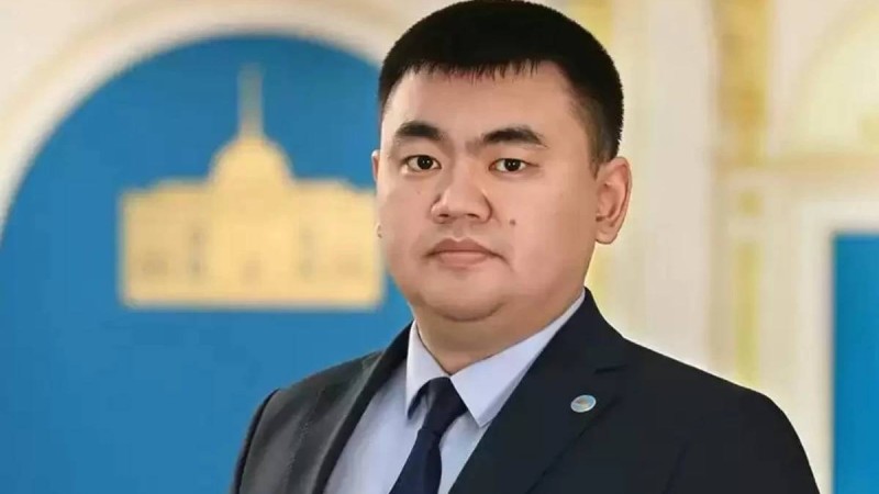 Алты күн ғана жұмыс істеді: Тоқаевтың баспасөз хатшысы қызметінен кеткенін хабарлады