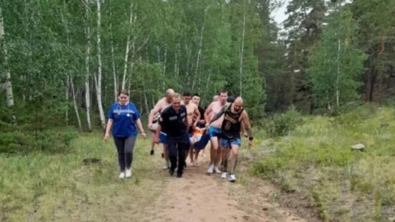 Бурабай ауданында суға батып бара жатқан үш қыз құтқарылды