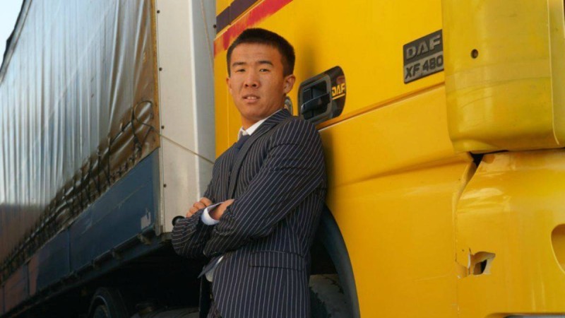 "Видеоны өзім көргенде басында қатты ұялдым": 19 жастағы шымкенттік жігіт шорқақ орыс тілінің арқасында кәсібін дөңгелетіп әкеткен - Қазақстан жаңалықтары