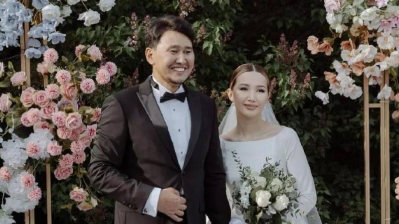 Балжан Бидаш Жахан Отарғалиевпен екі жаққа кеткенін растады