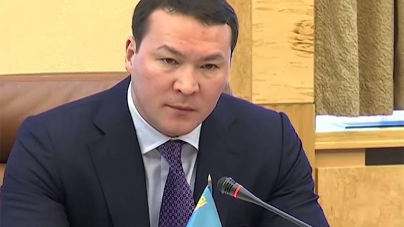 Самат Әбіш тергеліп жатыр