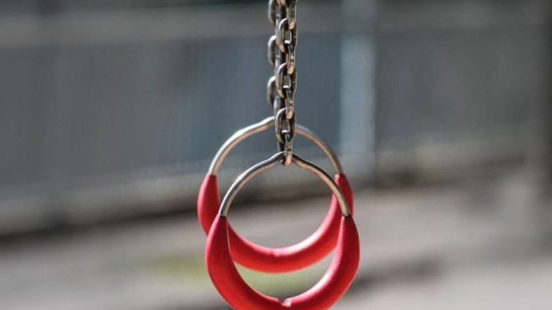 Өз-өзіне қол салмақ болған үш дүркін әлем чемпионы ауруханада жатыр