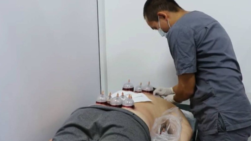 "Бауыр циррозы, бедеуліктен арылғандар саны өте көп": Хиджама барлық дертке дауа ма? (видео) - Қазақстан жаңалықтары