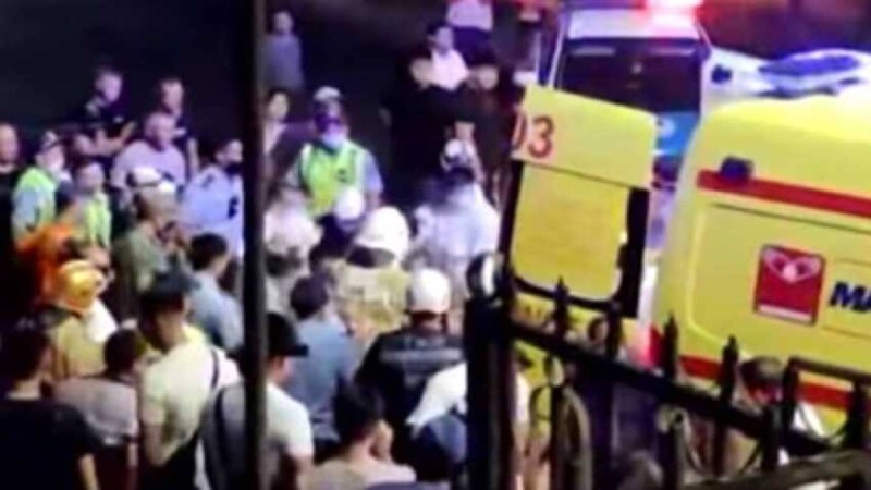 Тик-Ток түсіру ме, суицид пе: полицейлер токқа түскен қызды тексеріп жатыр