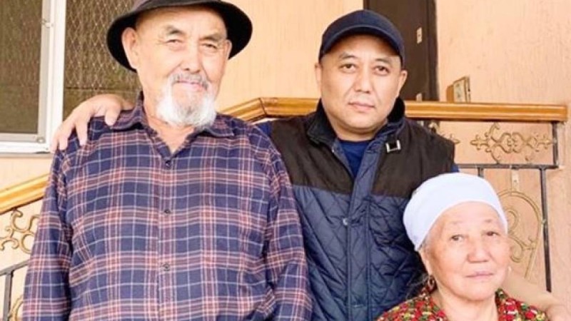 Саят Медеудің әкесі өмірден озды