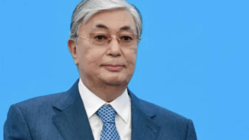 Тоқаев ұстаздар мен оқушыларды Білім күнімен құттықтады