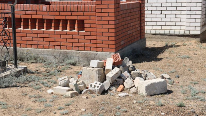 Ауыл тұрғыны қабірден бір жарым ғасыр бұрын жарық көрген кітап тауып алды